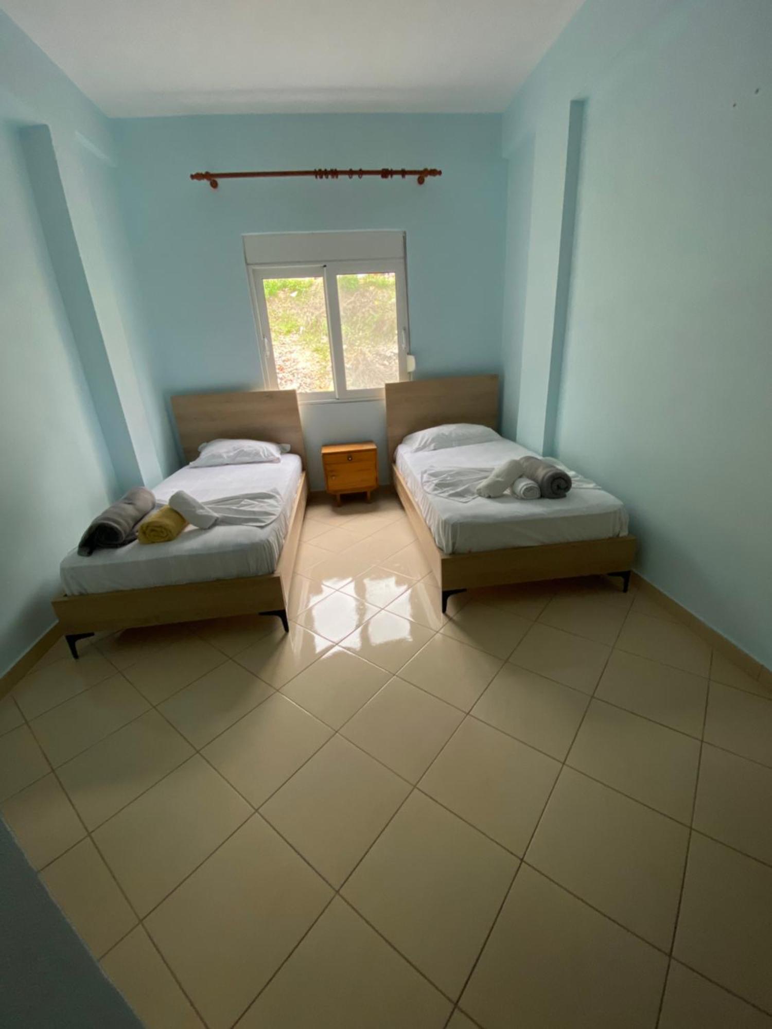 L.T. Apartment 5Th Street Sarande Ngoại thất bức ảnh