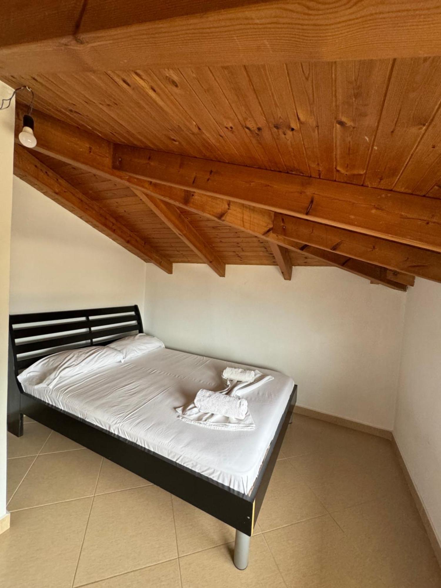 L.T. Apartment 5Th Street Sarande Ngoại thất bức ảnh