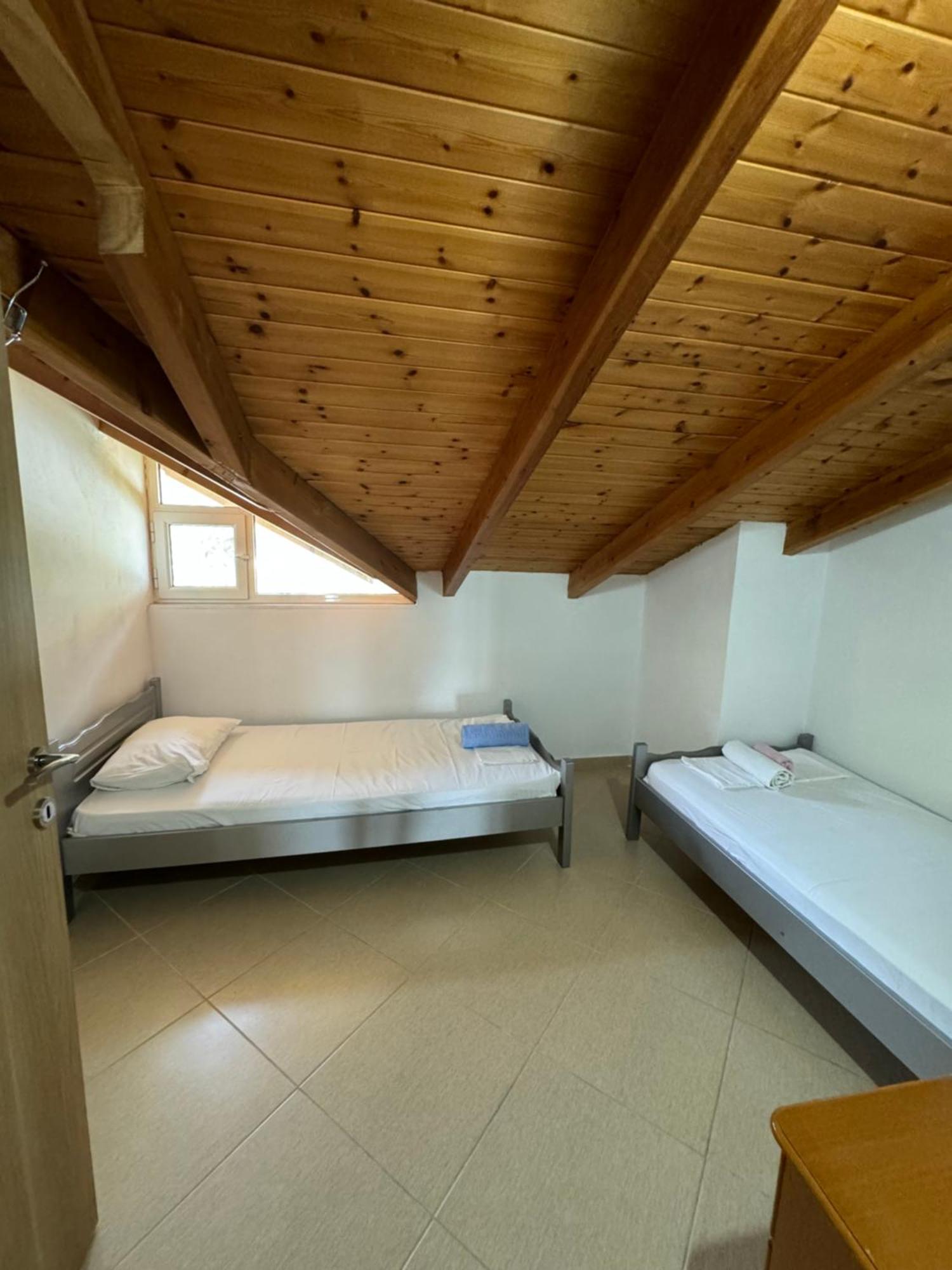 L.T. Apartment 5Th Street Sarande Ngoại thất bức ảnh